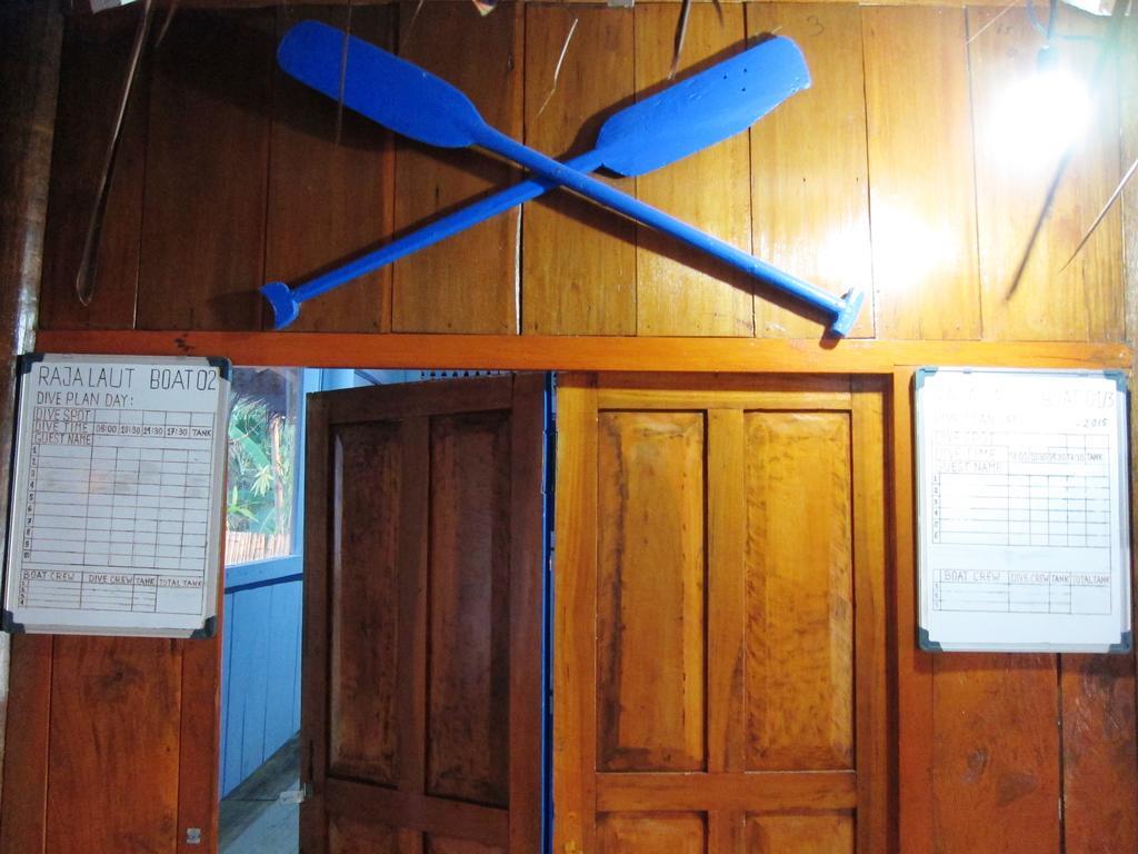 Raja Laut Dive Resort Бунакен Екстер'єр фото
