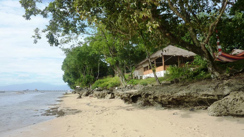 Raja Laut Dive Resort Бунакен Екстер'єр фото