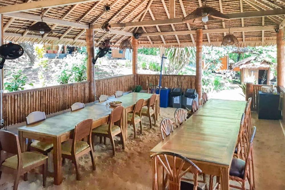 Raja Laut Dive Resort Бунакен Екстер'єр фото