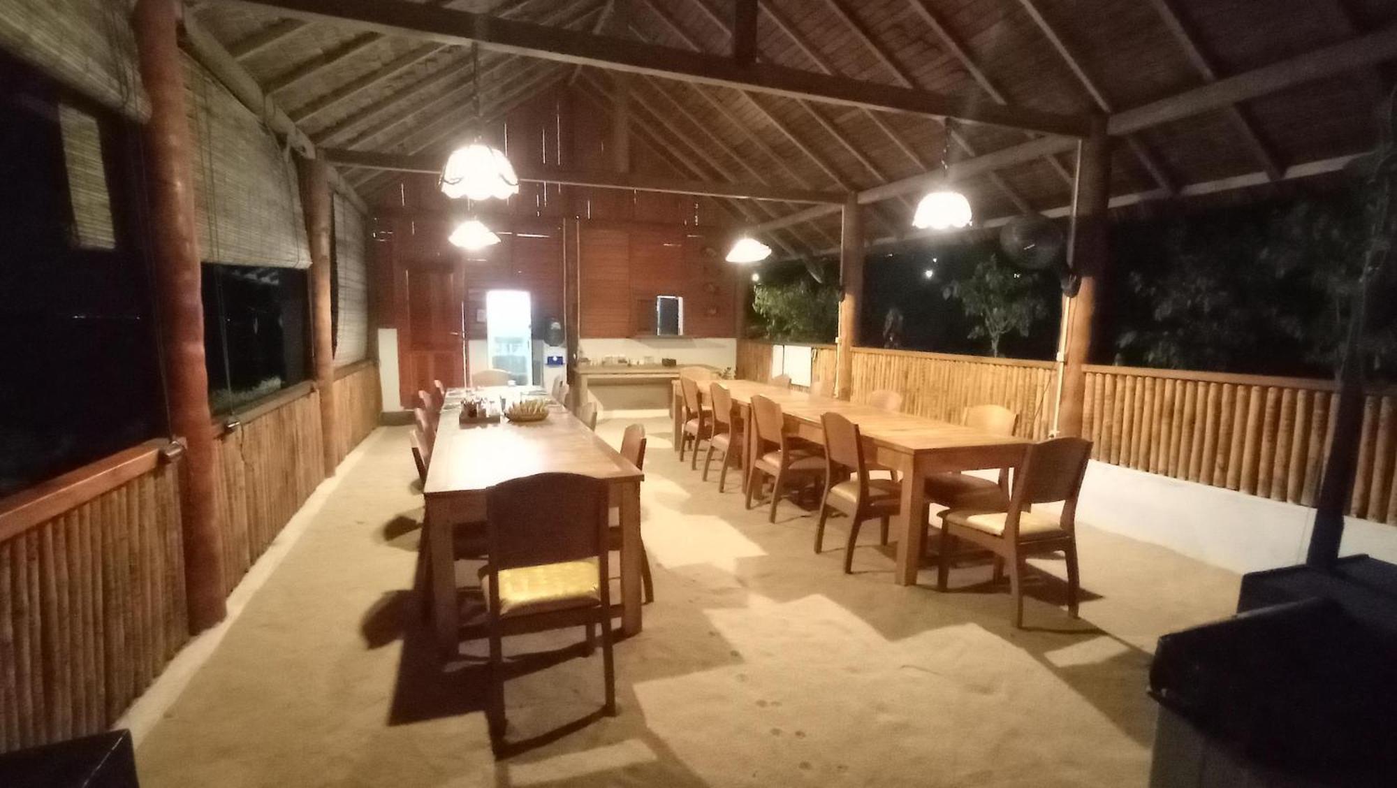 Raja Laut Dive Resort Бунакен Екстер'єр фото
